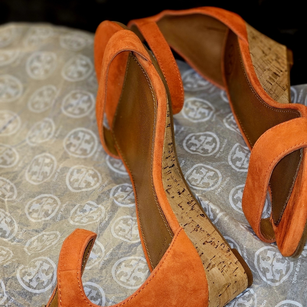 Tory Burch Orange Wedge Shoes with Ankle Strap - Picture 3 of 6